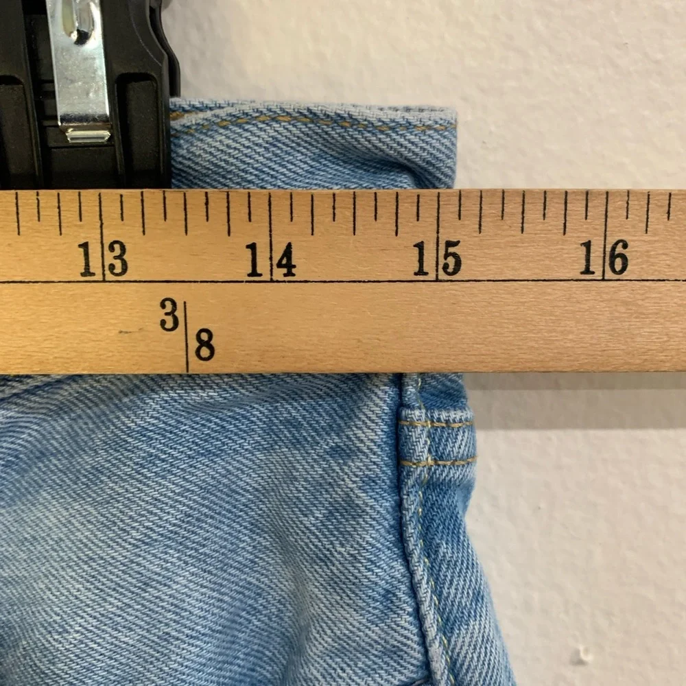 Levi’s 501 Jeans Light Wash Unisex Size 29 Waist Classic Casual 100% Cotton Y2K